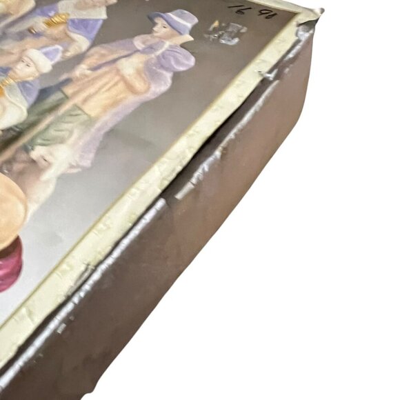 Vintage 11-Piece Nativity Set‎ With Wood Base By Crown Accents - Picture 16 of 16